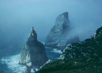 Yeryüzünden Putlar